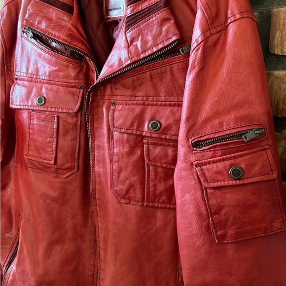 Vintage Red leather Jacket, Unisex - Picture 5 of 6